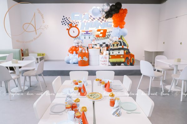 Trang trí sinh nhật bé trai chủ đề ô tô Trang trí sinh nhật bé trai chủ đề oto tốc độ