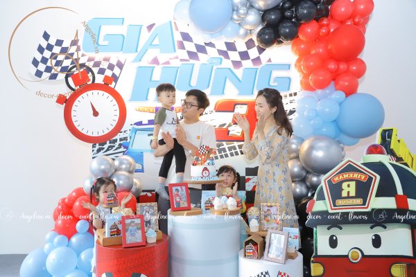 Trang trí sinh nhật bé trai chủ đề ô tô GH8 1