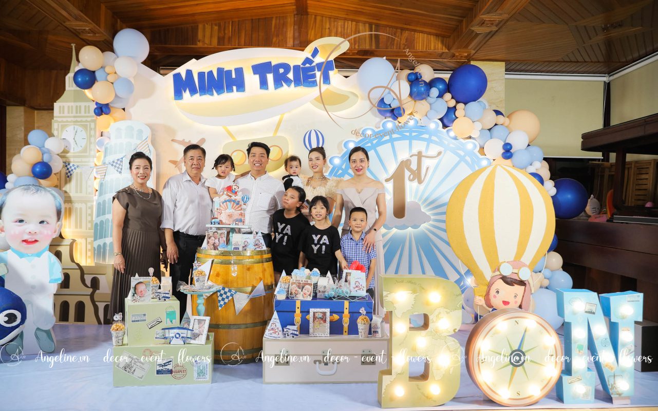 Trang trí thôi nôi bé trai chủ đề em muốn làm phi công IMG 0074