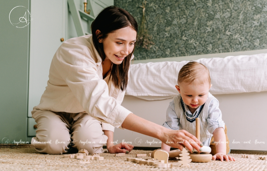 Chơi Cùng Bé - Cách Thúc Đẩy Sự Sáng Tạo và Học Hỏi Chơi Cùng Bé – Cách Thúc Đẩy Sự Sáng Tạo và Học Hỏi