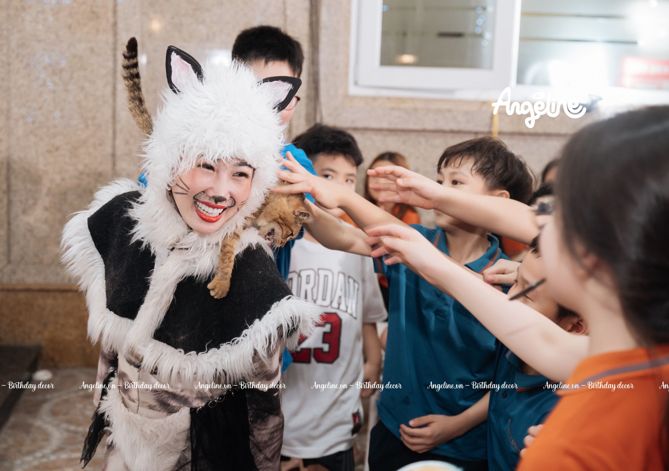 Concept sinh nhat chu de hoang tu be