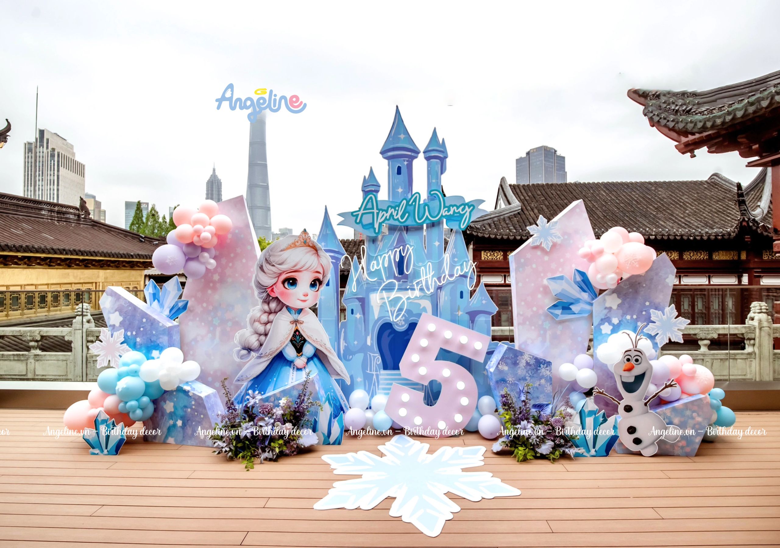 Trang trí sinh nhật cho bé gái chủ đề Elsa dễ thương [HOT 2024]