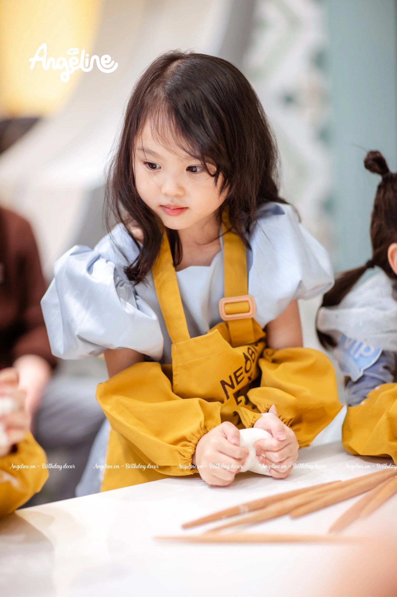 Ảnh tổ chức chương trình sinh nhật bé Apil Wang 