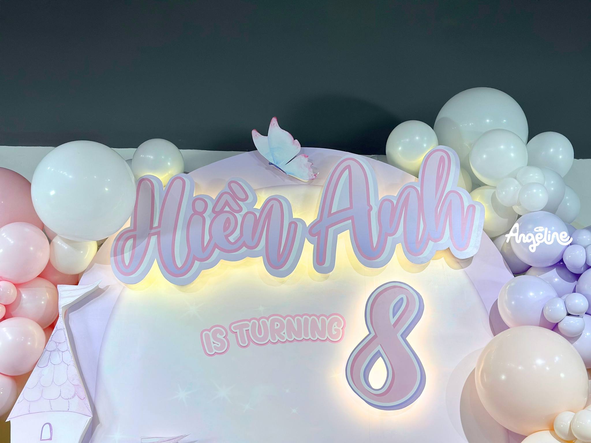 sinh nhật chủ đề lâu đài mộng mơ