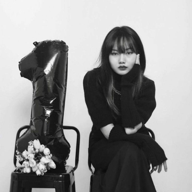 Nhân viên Mai Lưu Linh