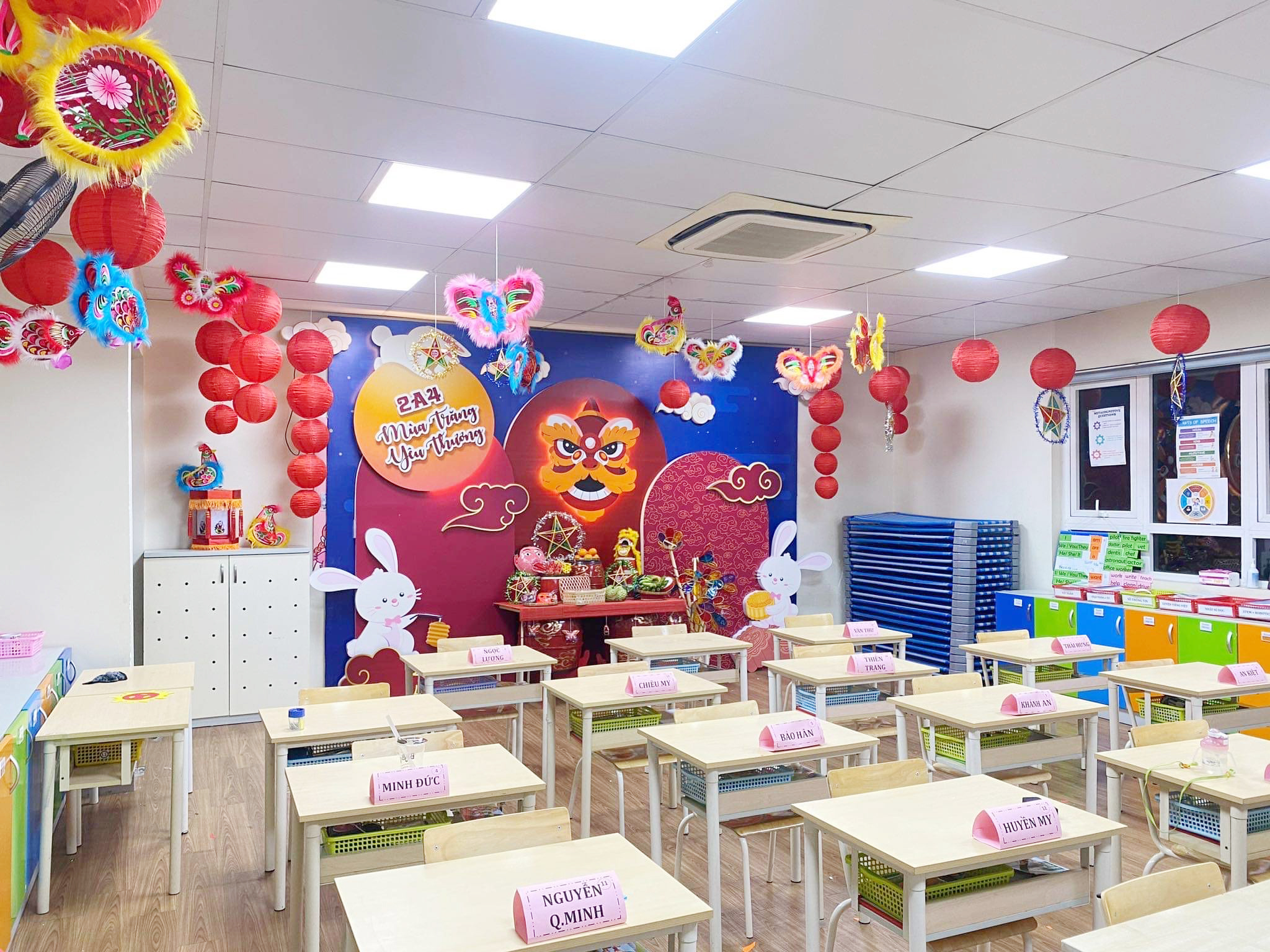 Công Ty Tổ Chức Sự Kiện Trung Thu Tại Hà Nội Mẫu trang trí trung thu đẹp lớp học