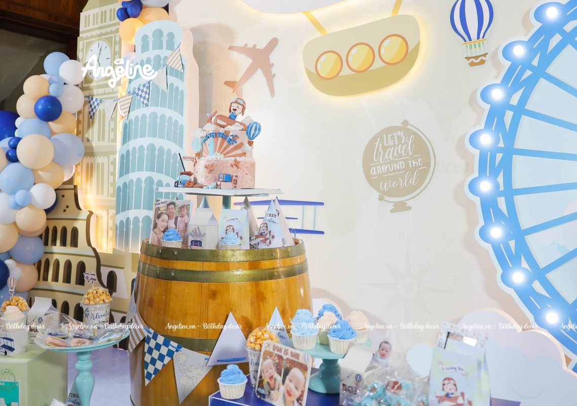 Trang trí sinh nhật bé trai 1 tuổi chủ đề vòng quanh thế giới