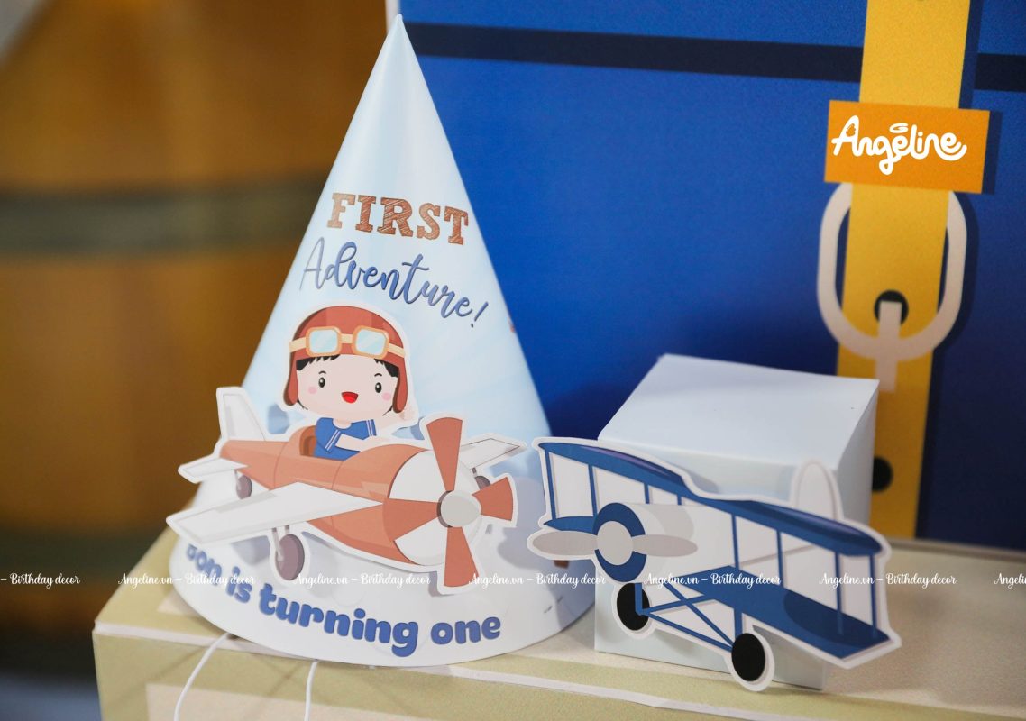 Trang trí sinh nhật bé trai 1 tuổi chủ đề vòng quanh thế giới