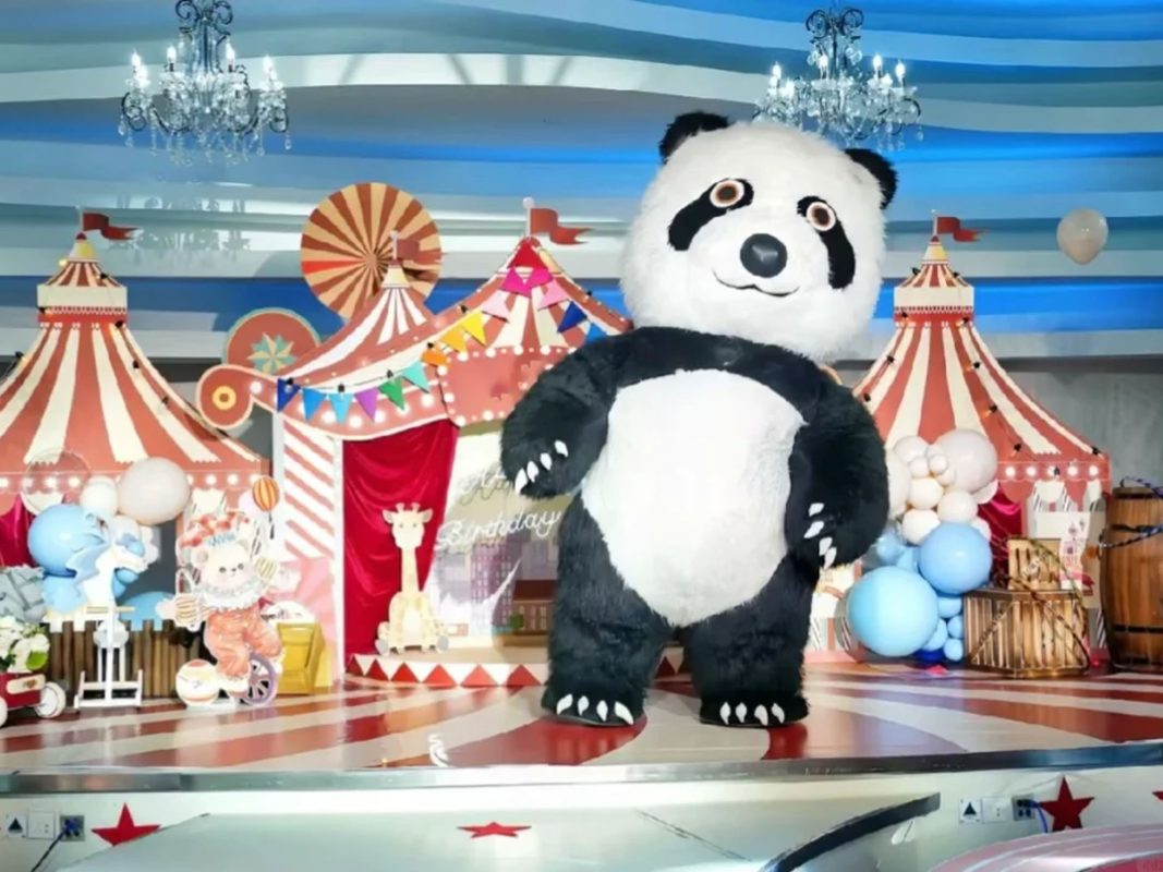 Trang trí sinh nhật bé trai 1 tuổi chủ đề rạp xiếc