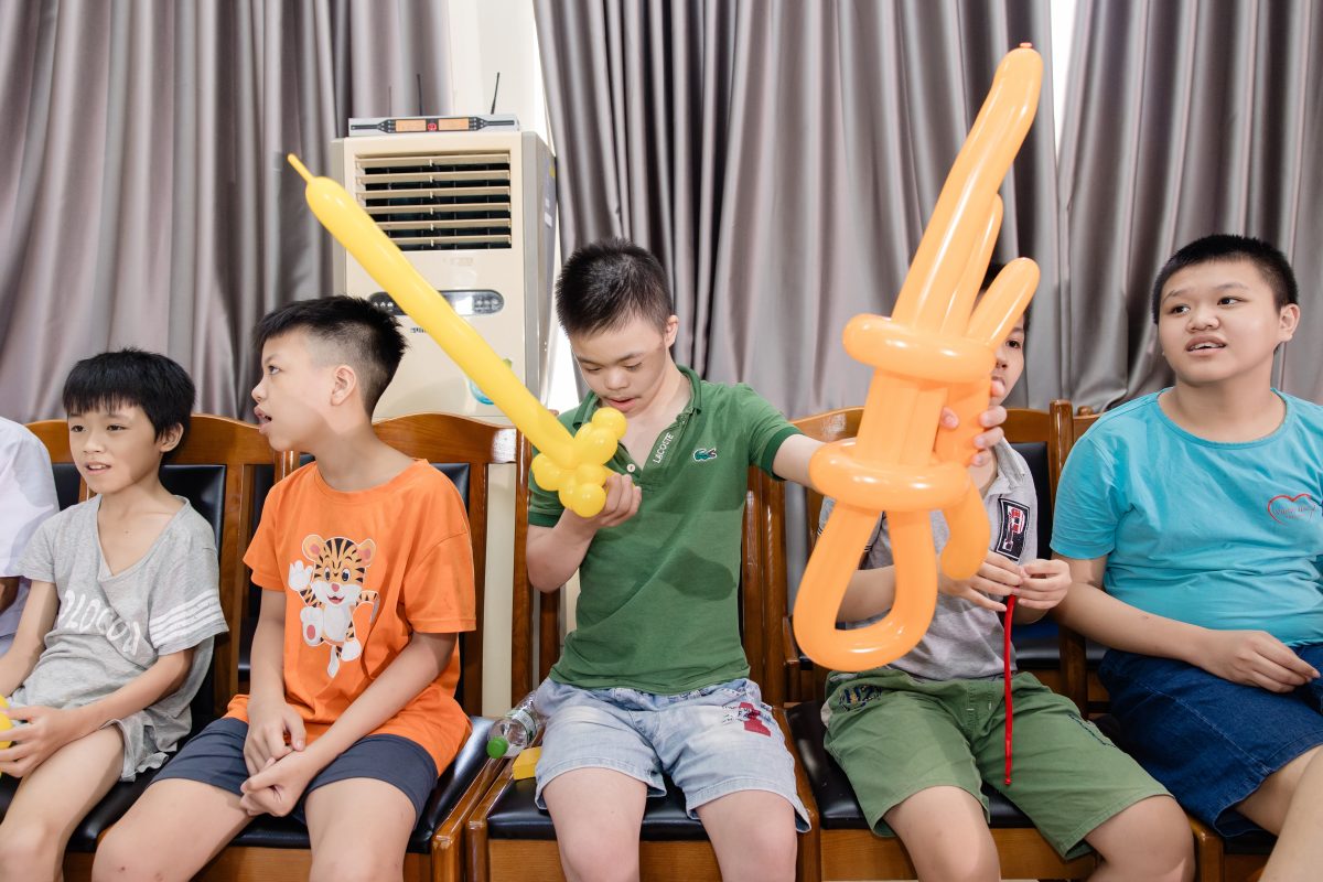 vặn bóng nghệ thuật