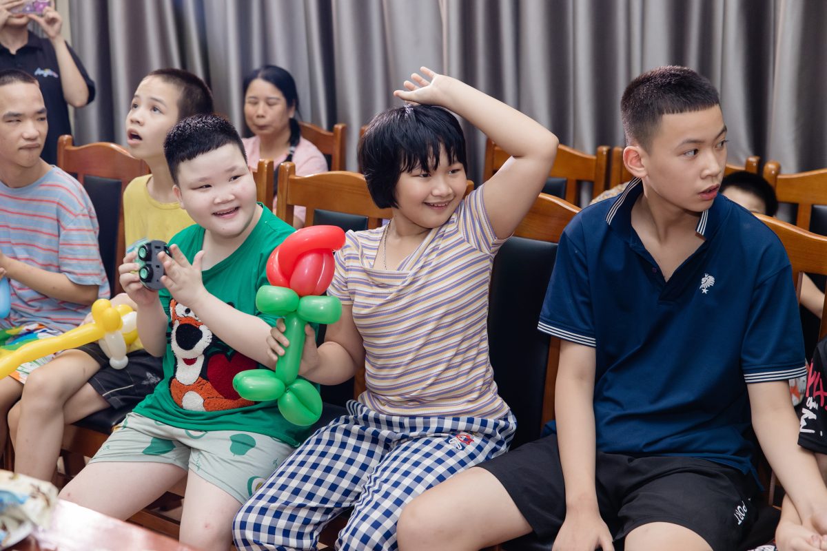 vặn bóng nghệ thuật