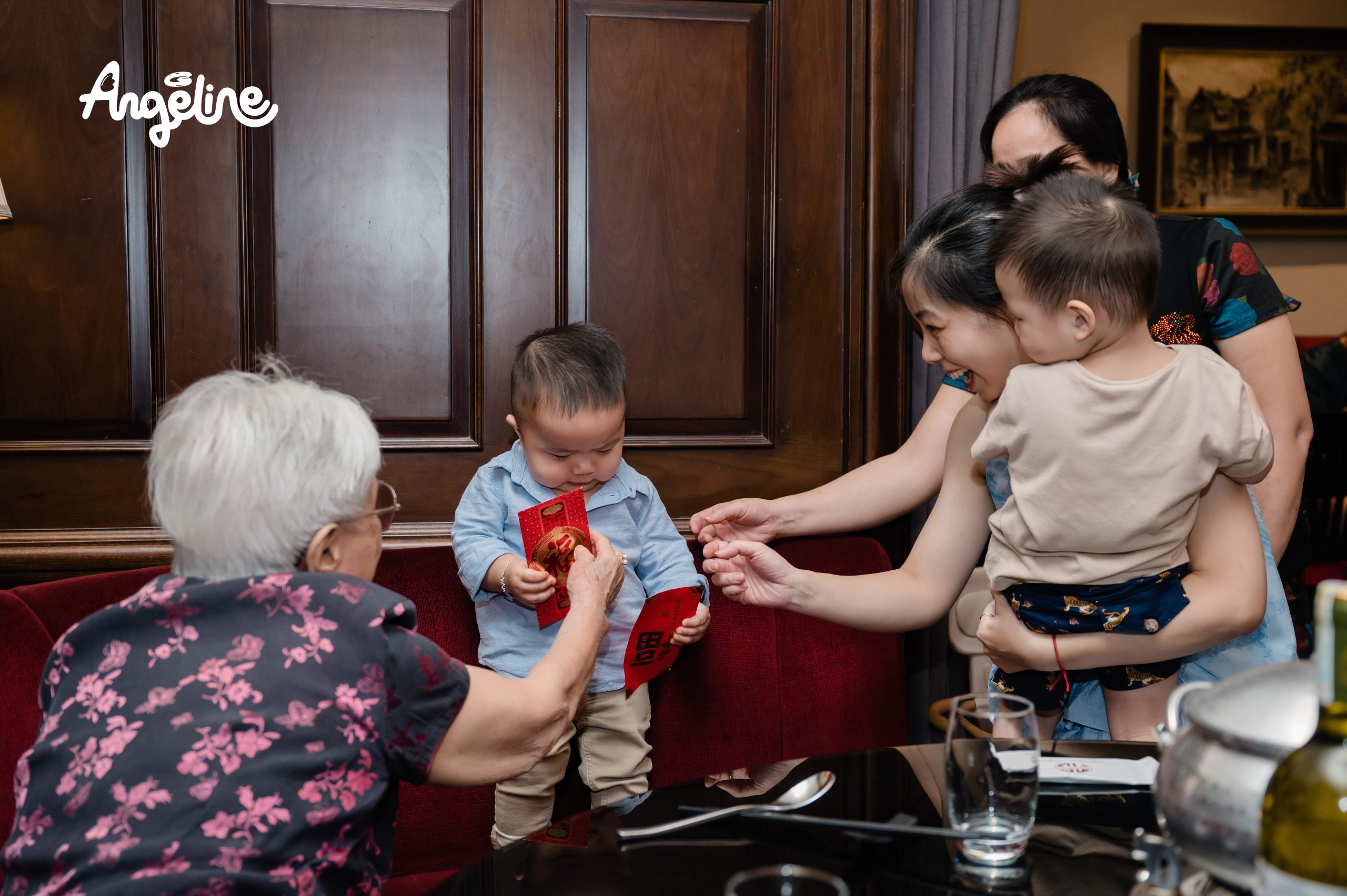 Tổ Chức Sinh Nhật Tại Nhà Hàng Maison Sen Buffet - Bảo An 1 Tuổi Tổ chức sinh nhật tại nhà hàng Maison Sen Buffet