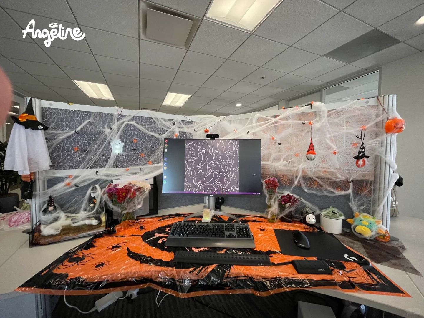 Trang trí Halloween cho văn phòng