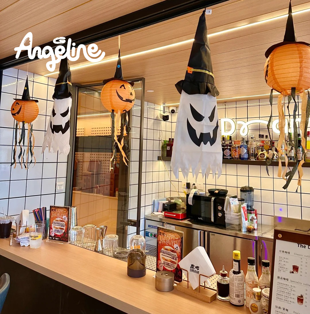 Trang trí Halloween quán cà phê