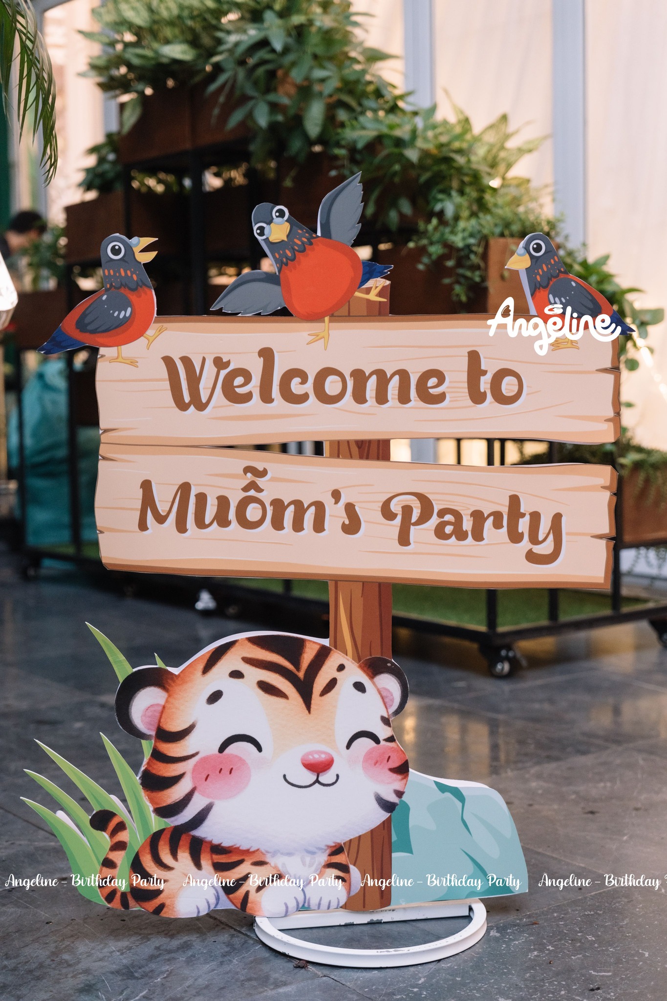 Trang trí sinh nhật chủ đề khám phá rừng xanh 4