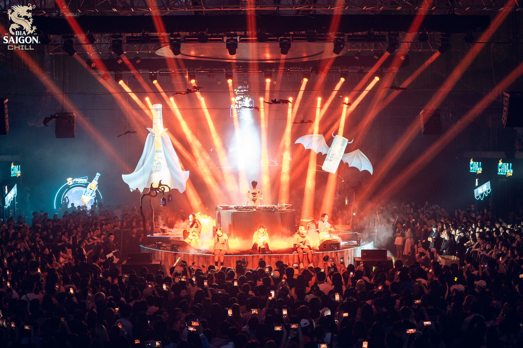 Hình ảnh trang trí Halloween quán Bar