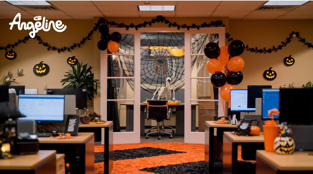 Văn phòng được trang trí Halloween