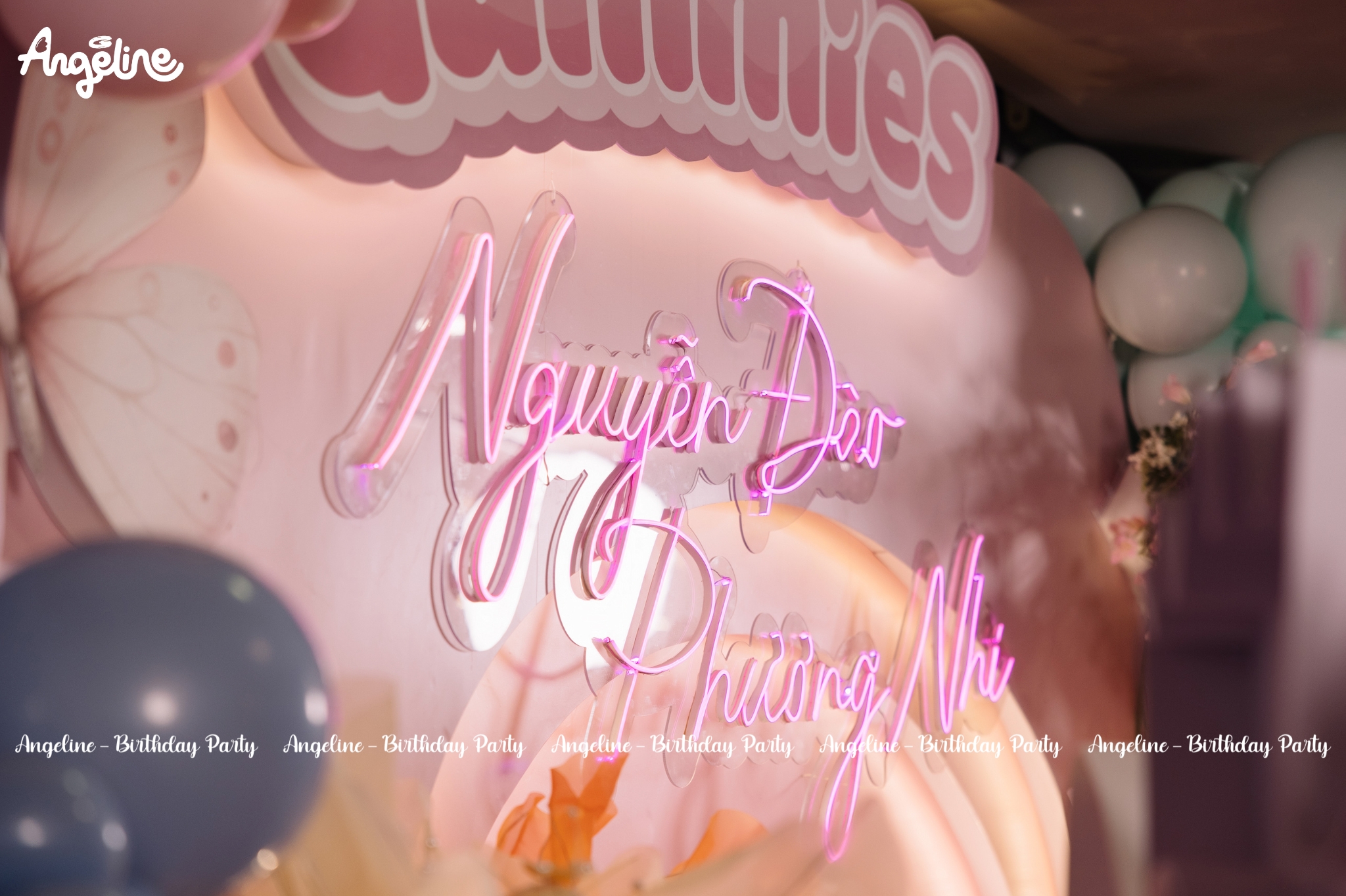 Biển tên đèn Neon