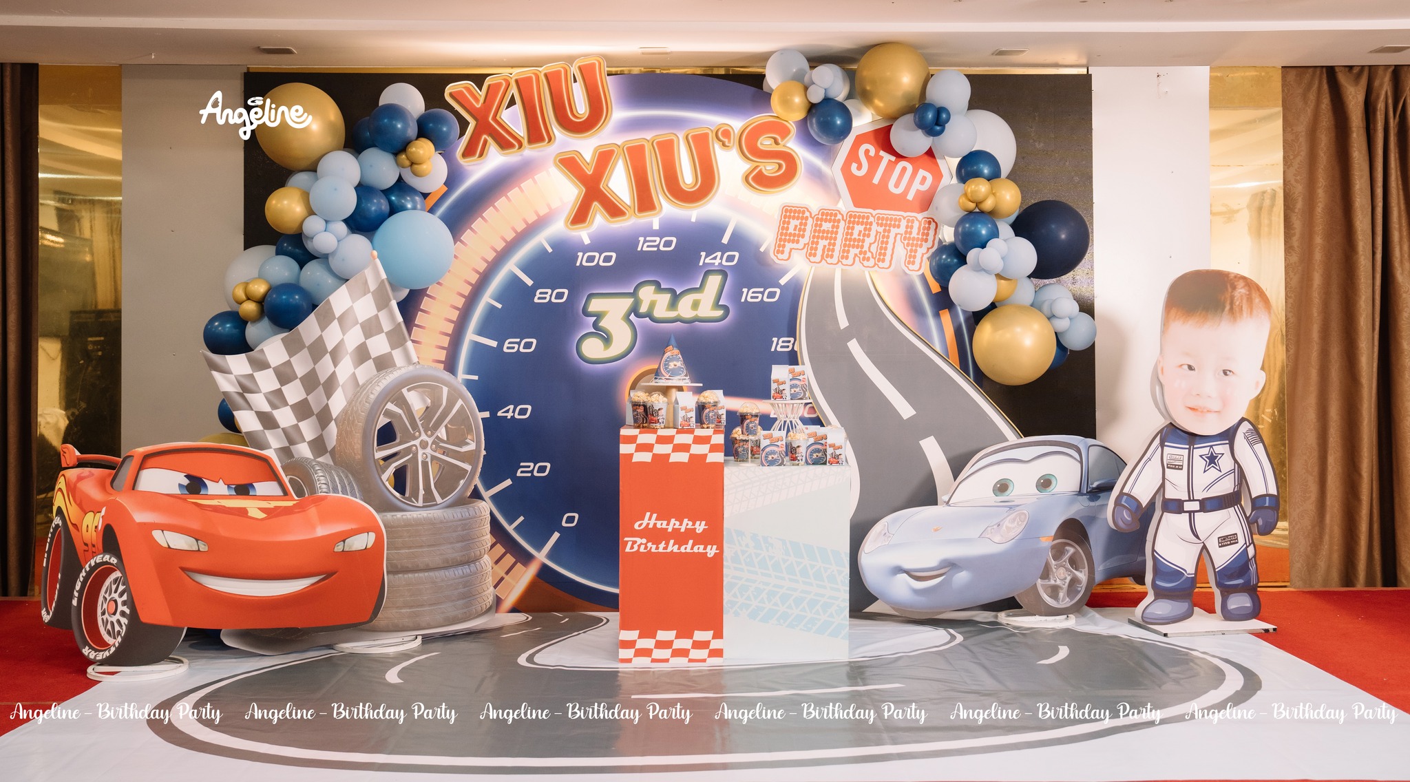 Chủ đề sinh nhật đua xe độc đáo