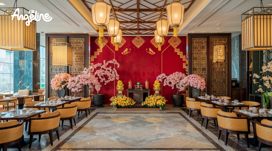 Nhà hàng được trang trí tết