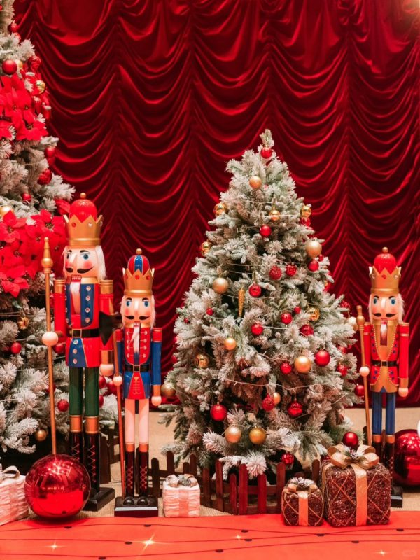 Trang trí Giáng sinh khách sạn