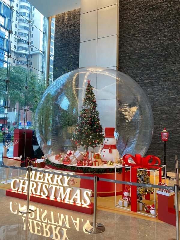 Trang trí Noel tại sảnh trung tâm thương mại