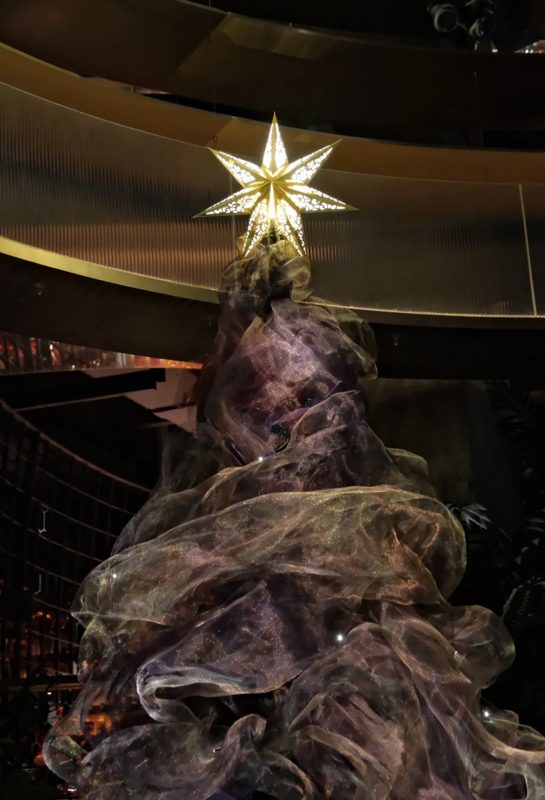 Trang trí giáng sinh cho quán bar