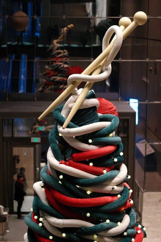 Trang trí giáng sinh cho toà nhà