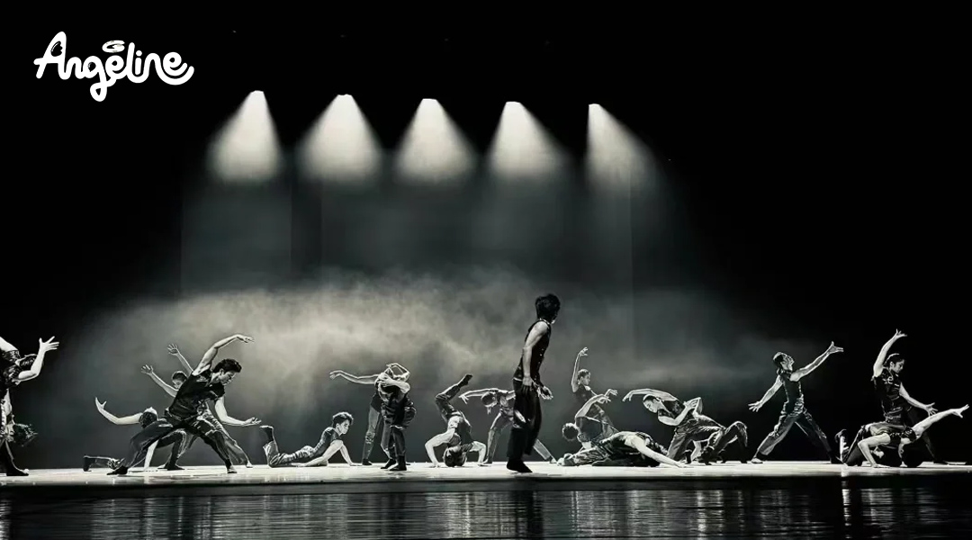 Tiết mục nhảy hiện đại