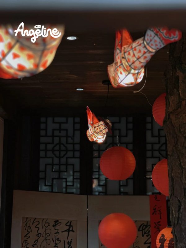 Trang trí tết quán cà phê