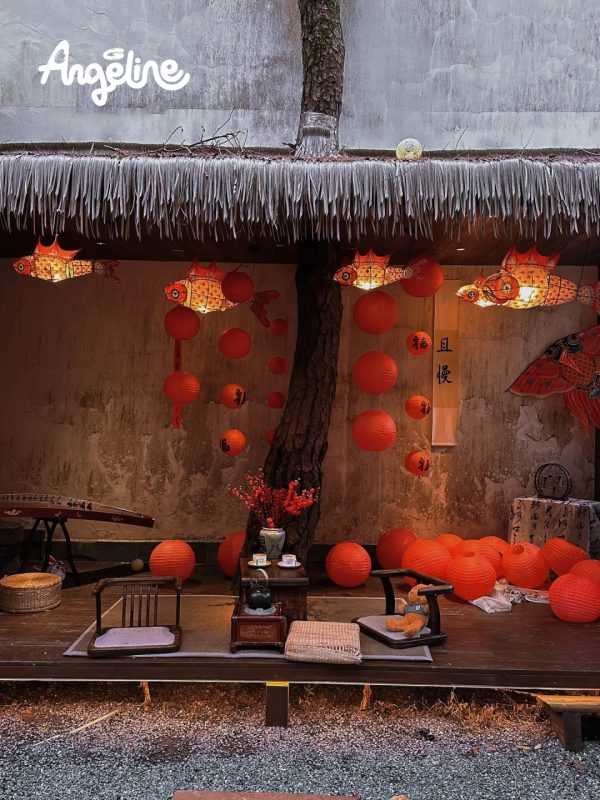 Trang trí tết quán cà phê