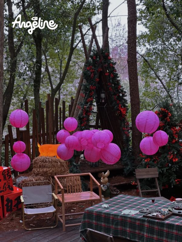 Trang trí tết quán cà phê