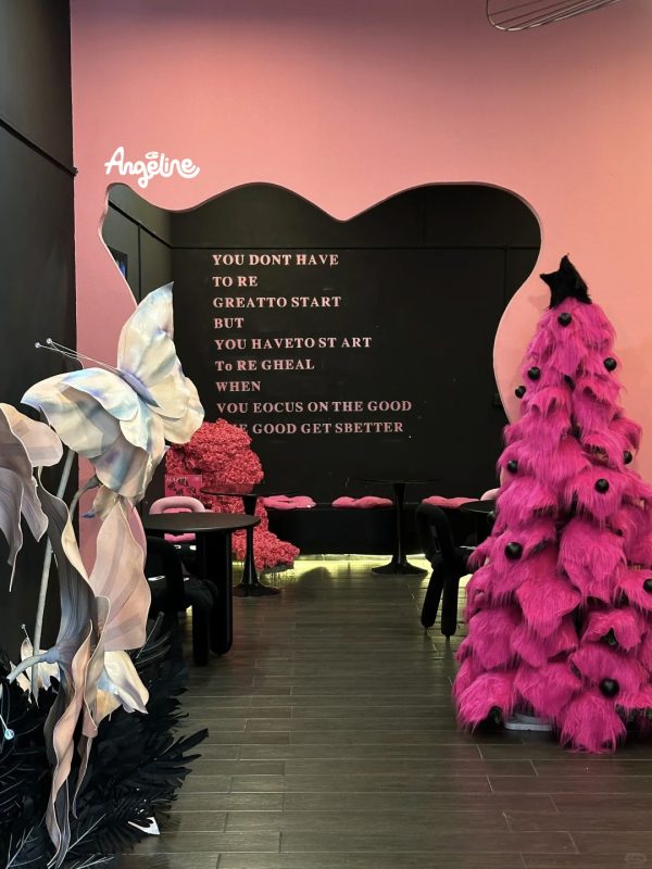 Trang trí ngày quốc tế phụ nữ tại nhà hàng