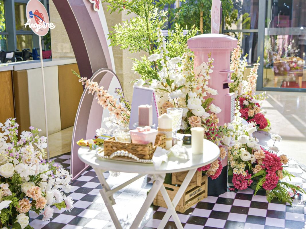 Trang trí ngày quốc tế phụ nữ tại nhà hàng