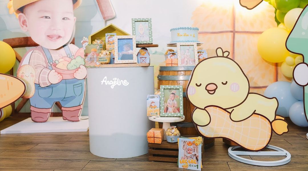 Sinh Nhật 1 Tuổi Bé Lạc Lạc – Happy Farm – Nông Trại Tuổi Thơ Ảnh và quà tặng được cá nhân hóa