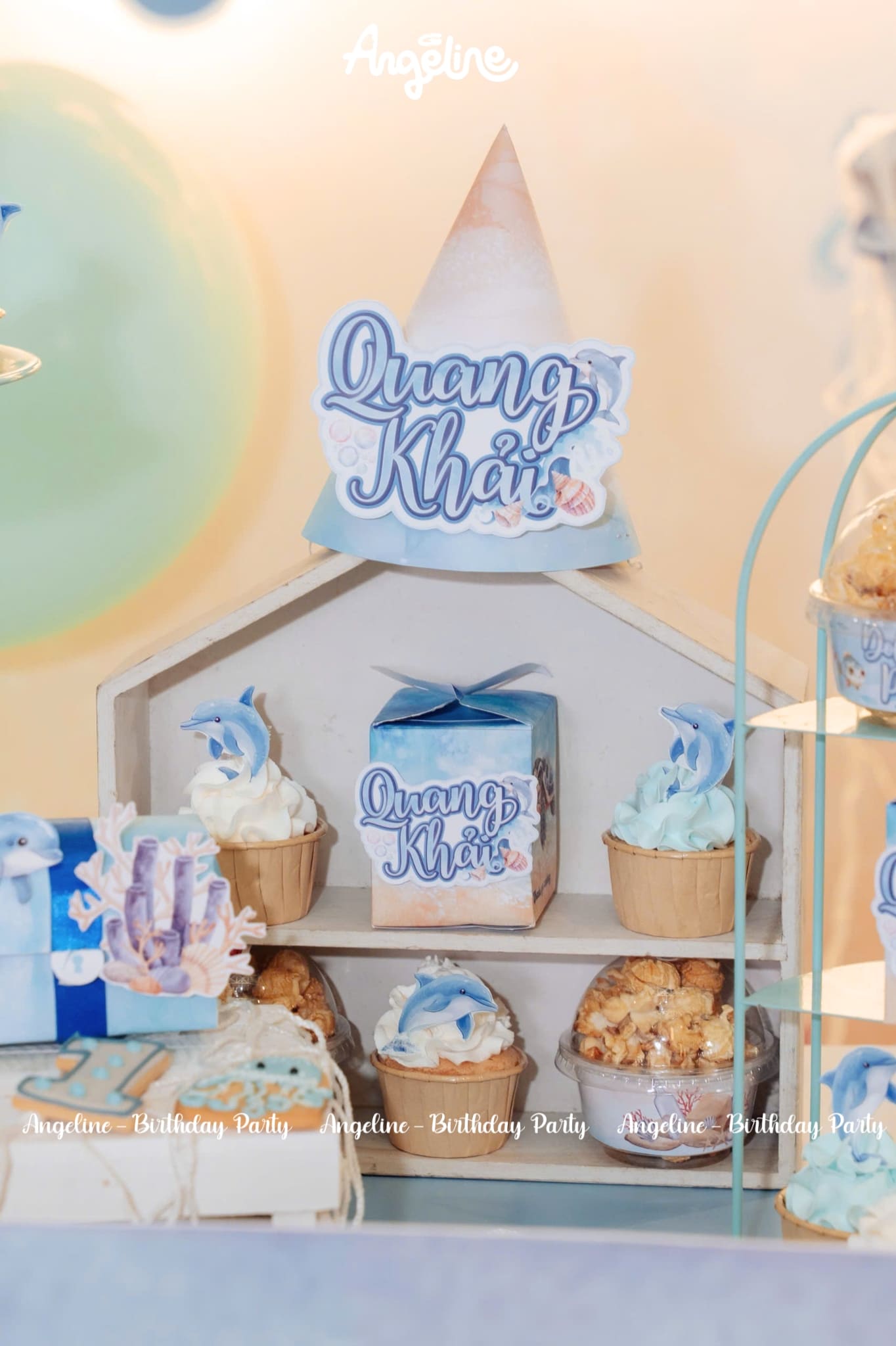 Sinh Nhật 1 Tuổi Bé Quang Khải – Chú Cá Heo Nhỏ Rực Rỡ Tuổi Thơ Bàn gallery chủ đề dại dương