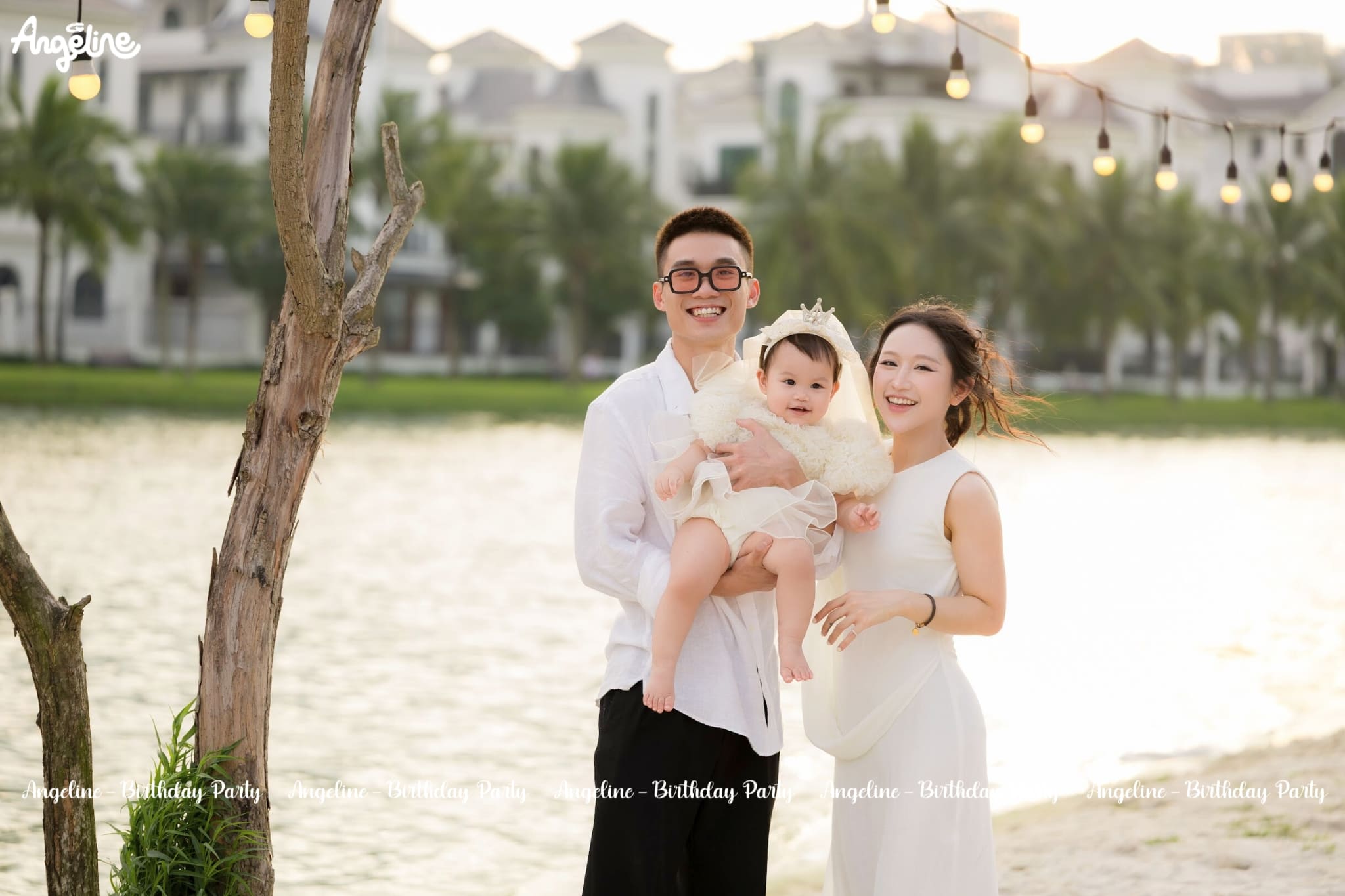 Sinh Nhật Khả Dương 1 Tuổi – Tỏa Nắng Như Ánh Mặt Trời Bé Nhỏ Gia đình bé Khả Dương