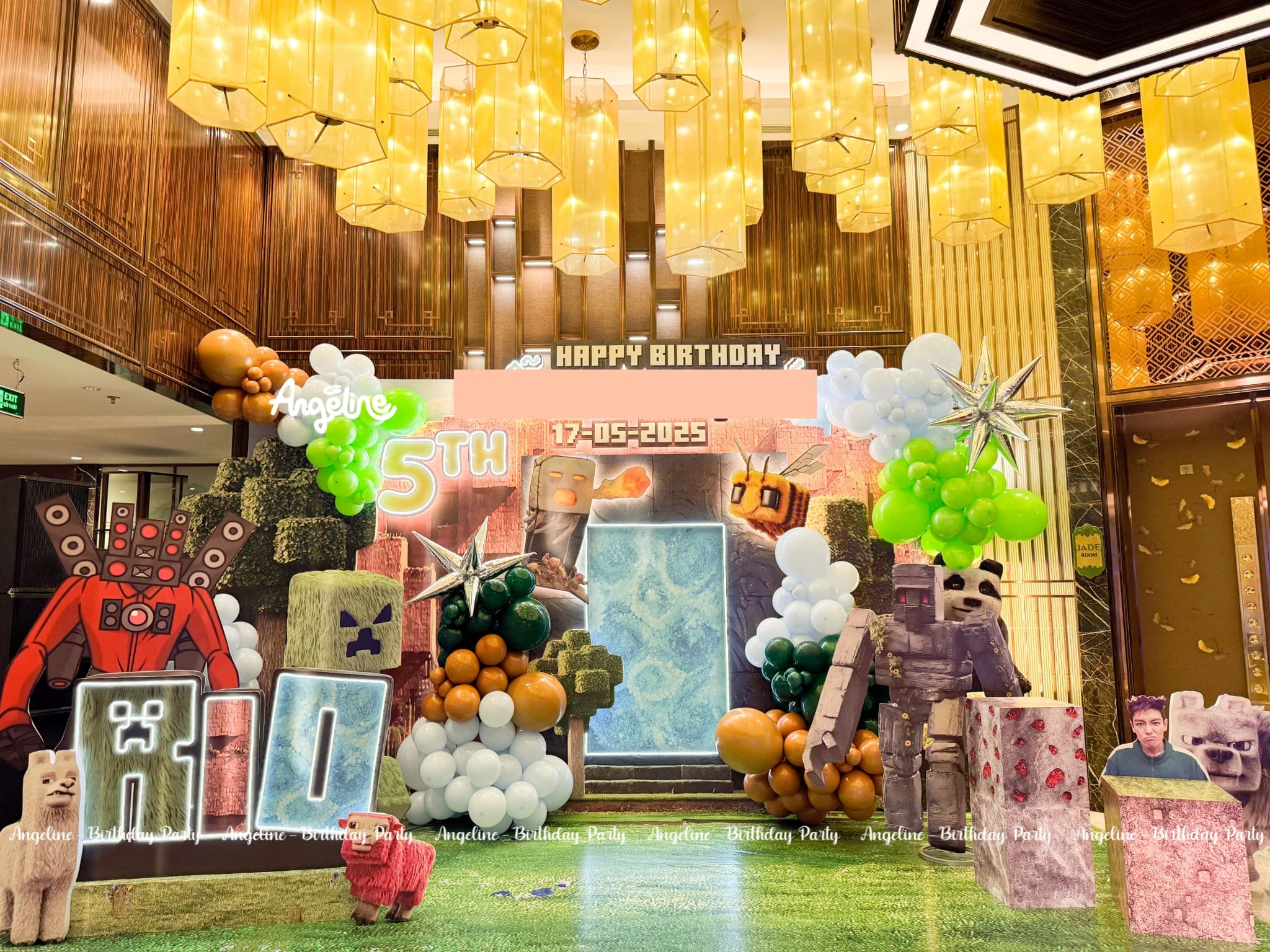 Sinh Nhật 5 Tuổi Bé RIO – Thế Giới Minecraft Sống Động Sinh nhật bé Rio lấy cảm hứng từ Minecraft