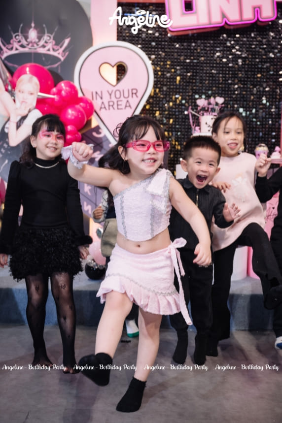 Sinh Nhật Yoon Linh 5 Tuổi – Mini Concert Đậm Chất K-Pop Style Tiết mục nhảy