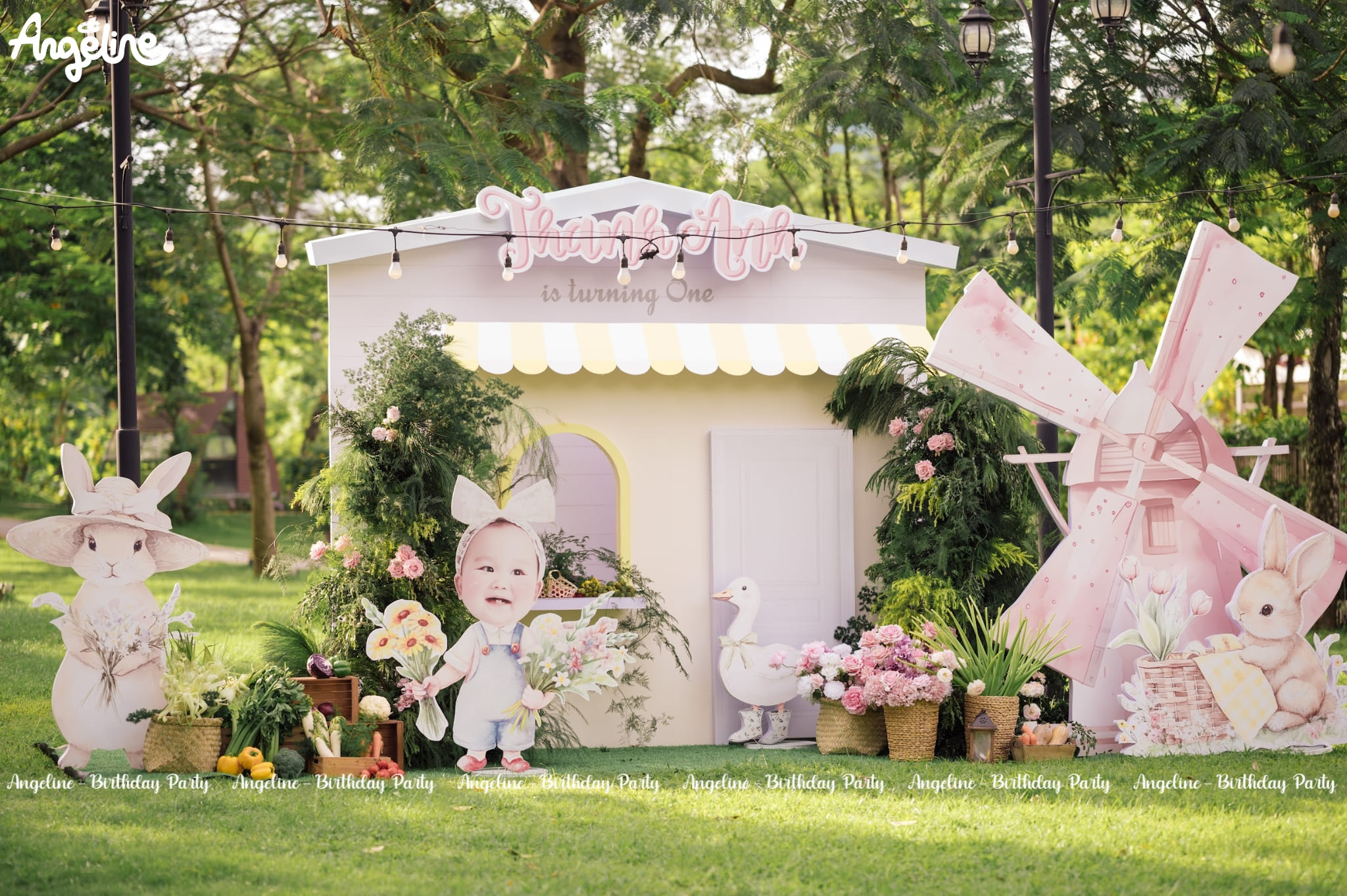 Bé Lily 1 Tuổi – Trang Trí Sinh Nhật Ngoài Trời Đáng Yêu Tựa Khu Vườn Cổ Tích Concept sinh nhật trang trại nhỏ