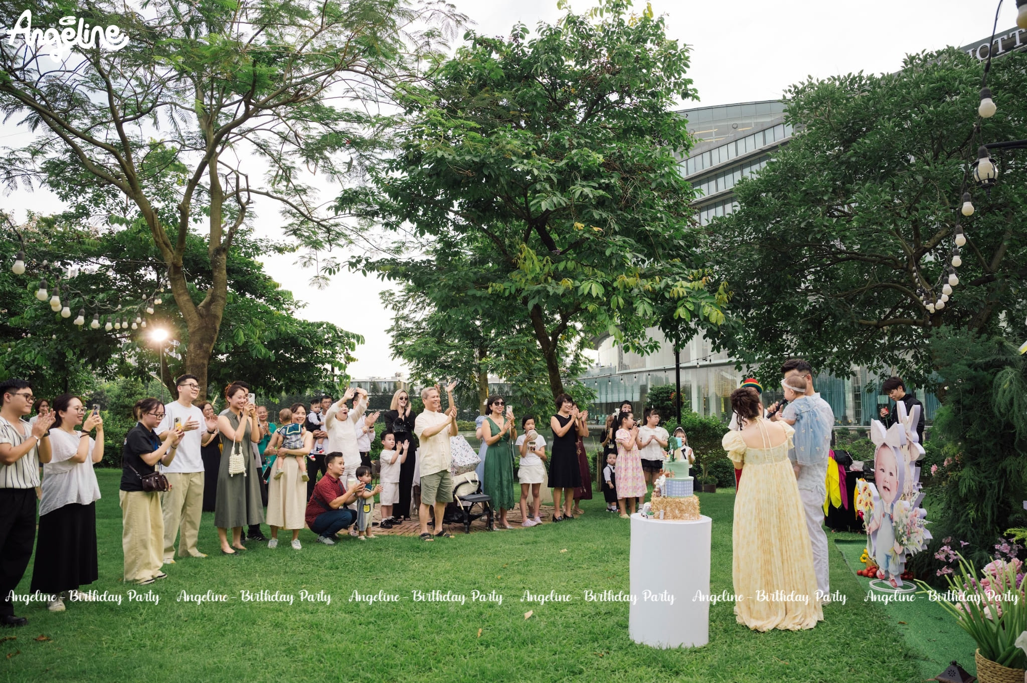 Bé Lily 1 Tuổi – Trang Trí Sinh Nhật Ngoài Trời Đáng Yêu Tựa Khu Vườn Cổ Tích Tổ chức sinh nhật ngoài trời