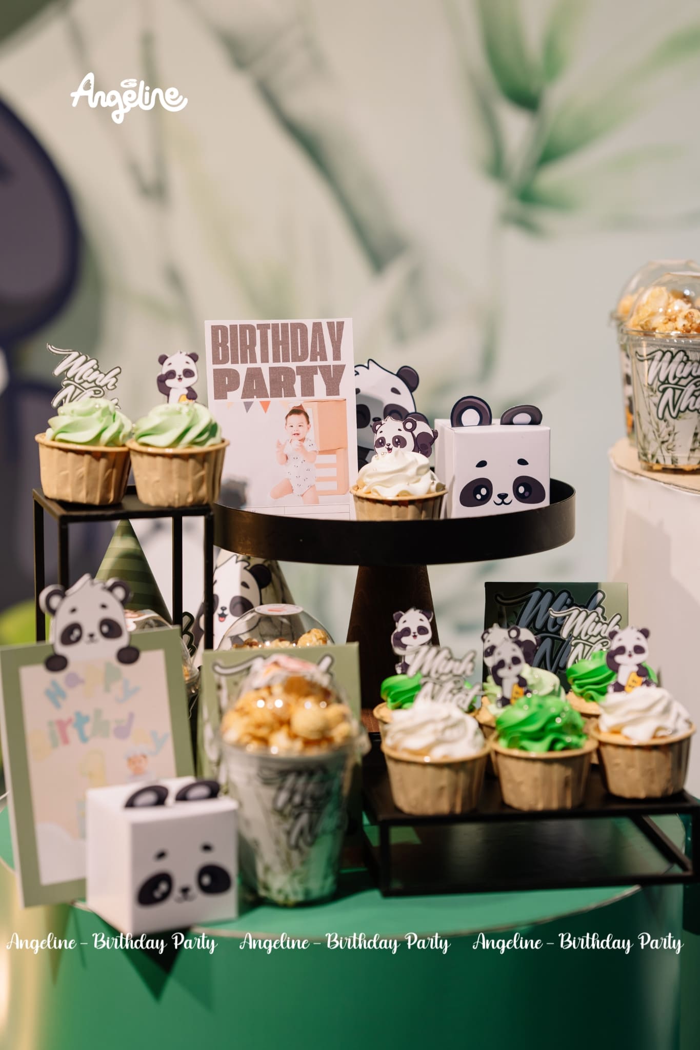 Fubao’s Party – Tiệc Sinh Nhật 1 Tuổi Đáng Yêu Của Chàng Gấu Trúc Nhỏ Minh Nhật Bánh cupcake