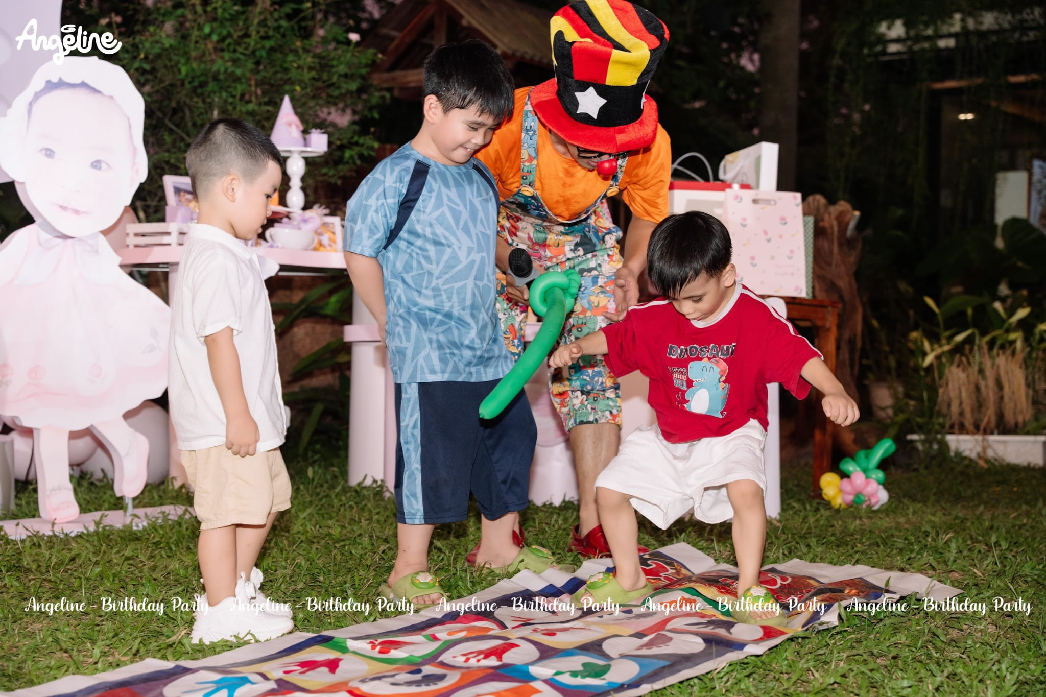 Butterfly Garden – Bữa Tiệc Thôi Nôi Dịu Dàng Như Cánh Bướm Dành Cho Bé Hà My Các bé chơi trò chơi