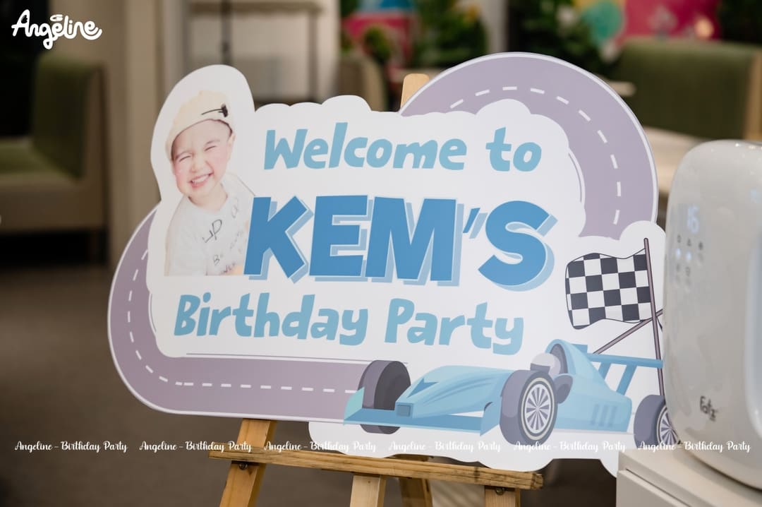 Vương An & Race Car Party – Bữa Tiệc Sinh Nhật 2 Tuổi Bùng Nổ Tốc Độ Cho Bé Trai Yêu Xe Race Car Party