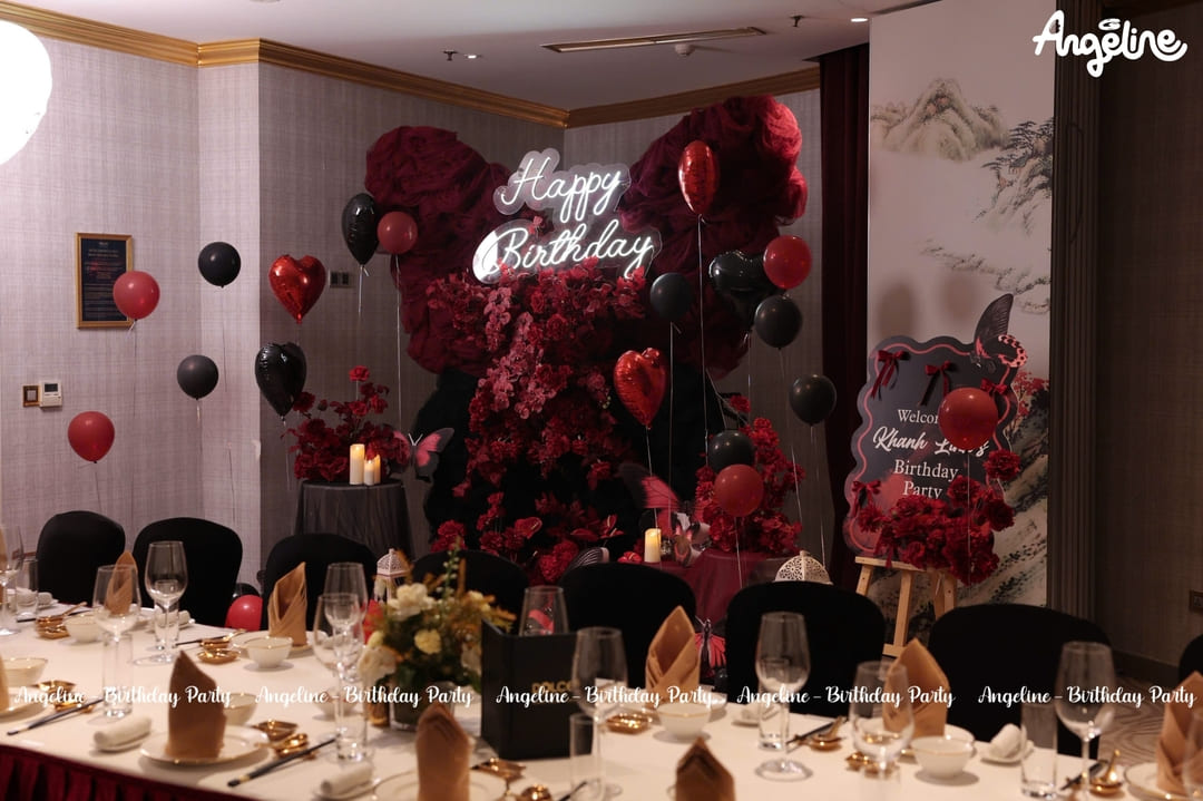 Sinh Nhật Tuổi 18 Của Khánh Linh – Rực Rỡ Cá Tính Trưởng Thành Bảng Welcome Và Bàn Tiệc – Sự Tinh Tế Thể Hiện Gu Thẩm Mỹ