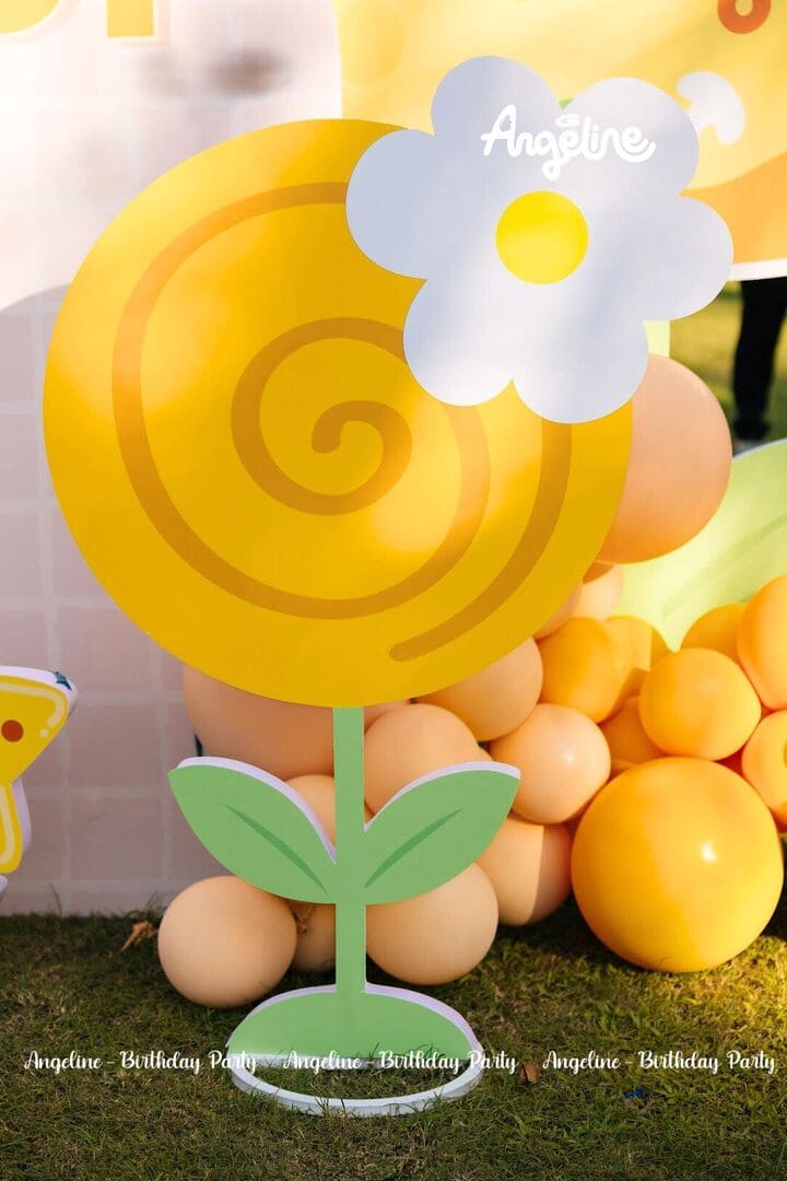 Sắc màu ấm áp và họa tiết dễ thương Sắc màu ấm áp và họa tiết dễ thương