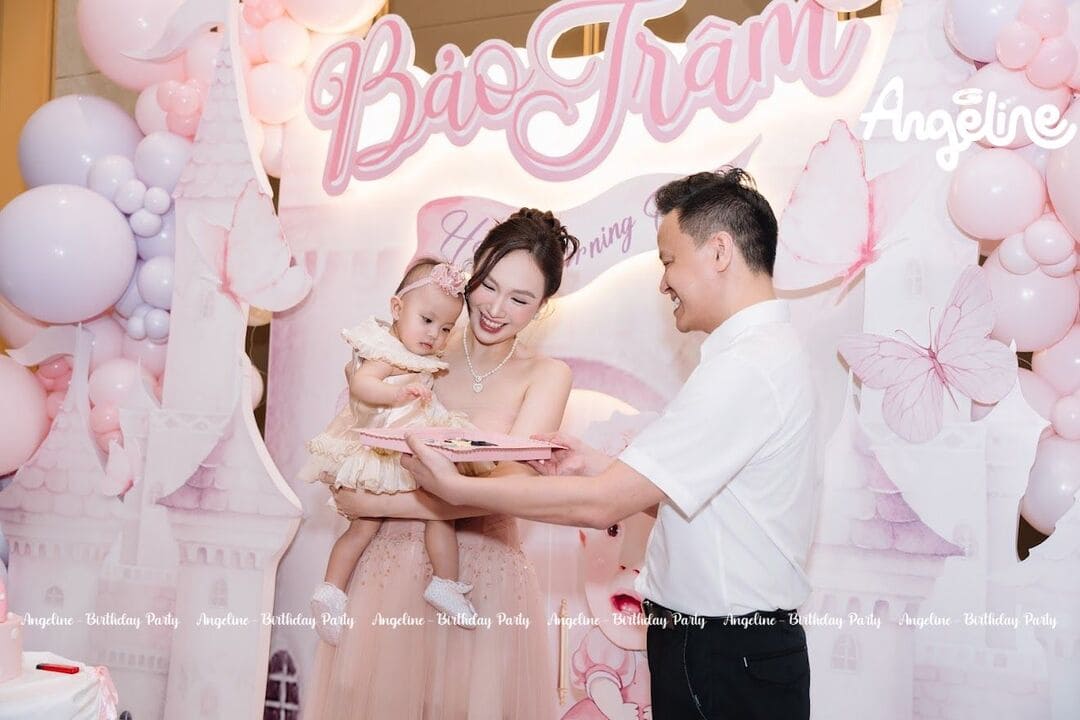 Little Princess In The Castle – Bữa Tiệc Cổ Tích Dành Cho Bảo Trâm Little Princess In The Castle – Bữa Tiệc Cổ Tích Dành Cho Bảo Trâm