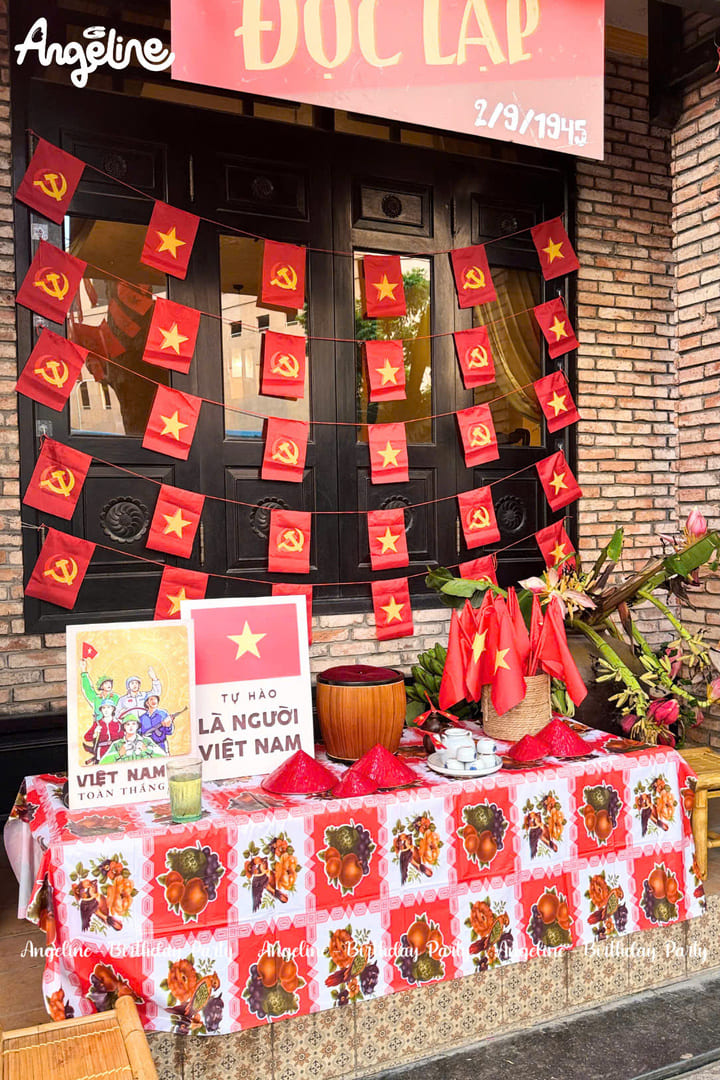 Tiểu cảnh “Tuyên ngôn Độc lập” và hình ảnh dân gian Tiểu cảnh “Tuyên ngôn Độc lập” và hình ảnh dân gian