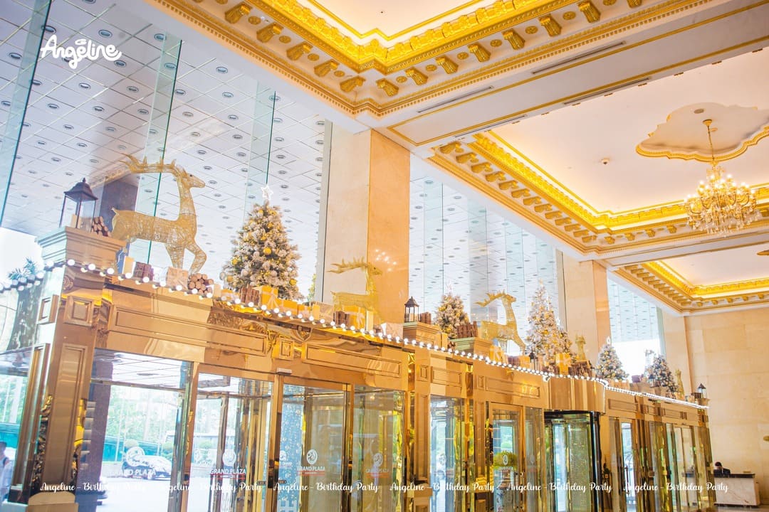 Đơn Vị Trang Trí Noel Trọn Gói Chuyên Nghiệp, Kiến Tạo Không Gian Kỳ Diệu trang trí noel tại grand plaza hanoi hotel