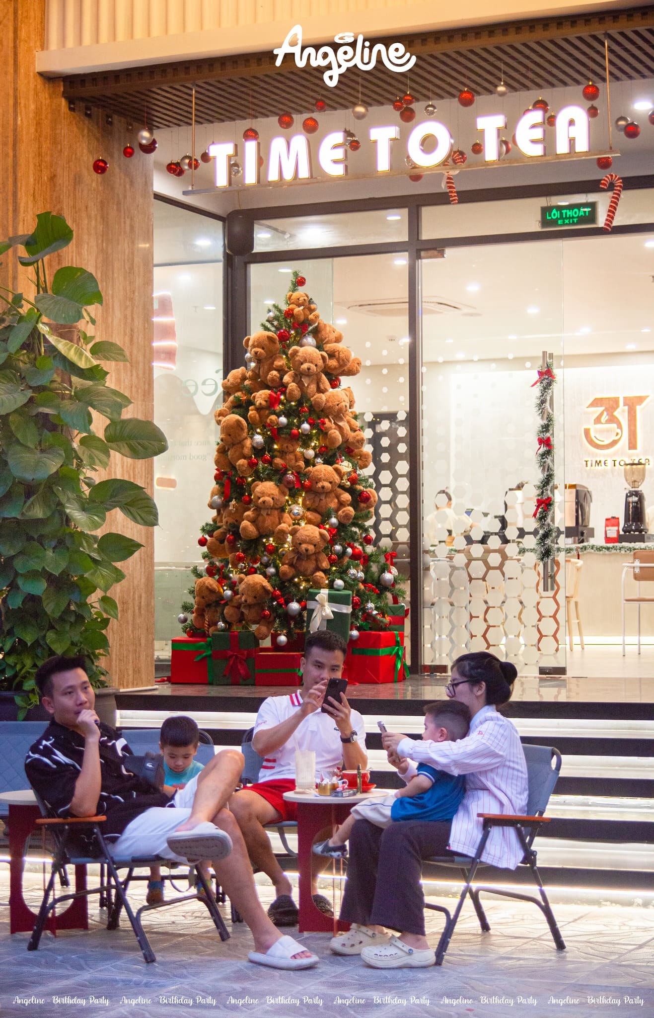 Đơn Vị Trang Trí Noel Trọn Gói Chuyên Nghiệp, Kiến Tạo Không Gian Kỳ Diệu Trang trí noel tại time to tea